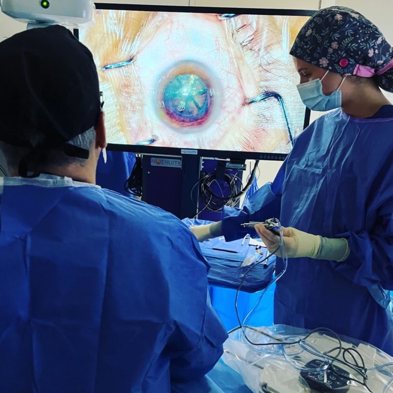 Advantages of Using Alcon Ingenuity Heads-Up Display for Cataract Surgery