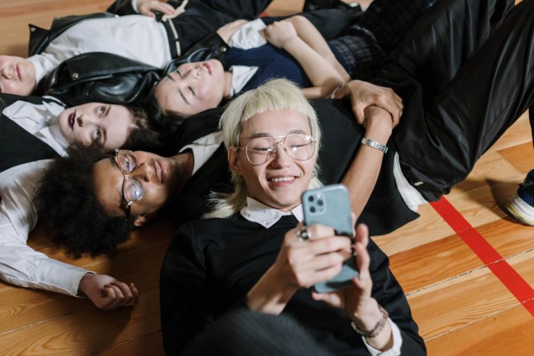 COULD DISEASE BE DIAGNOSED WITH A SELFIE?