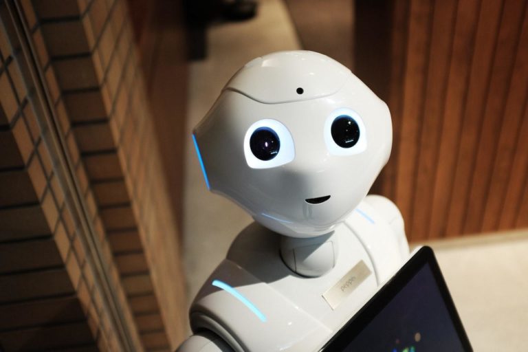 ROBOT-SURGEON PERFORMED A PARTIAL OPERATION ON THE RETINA